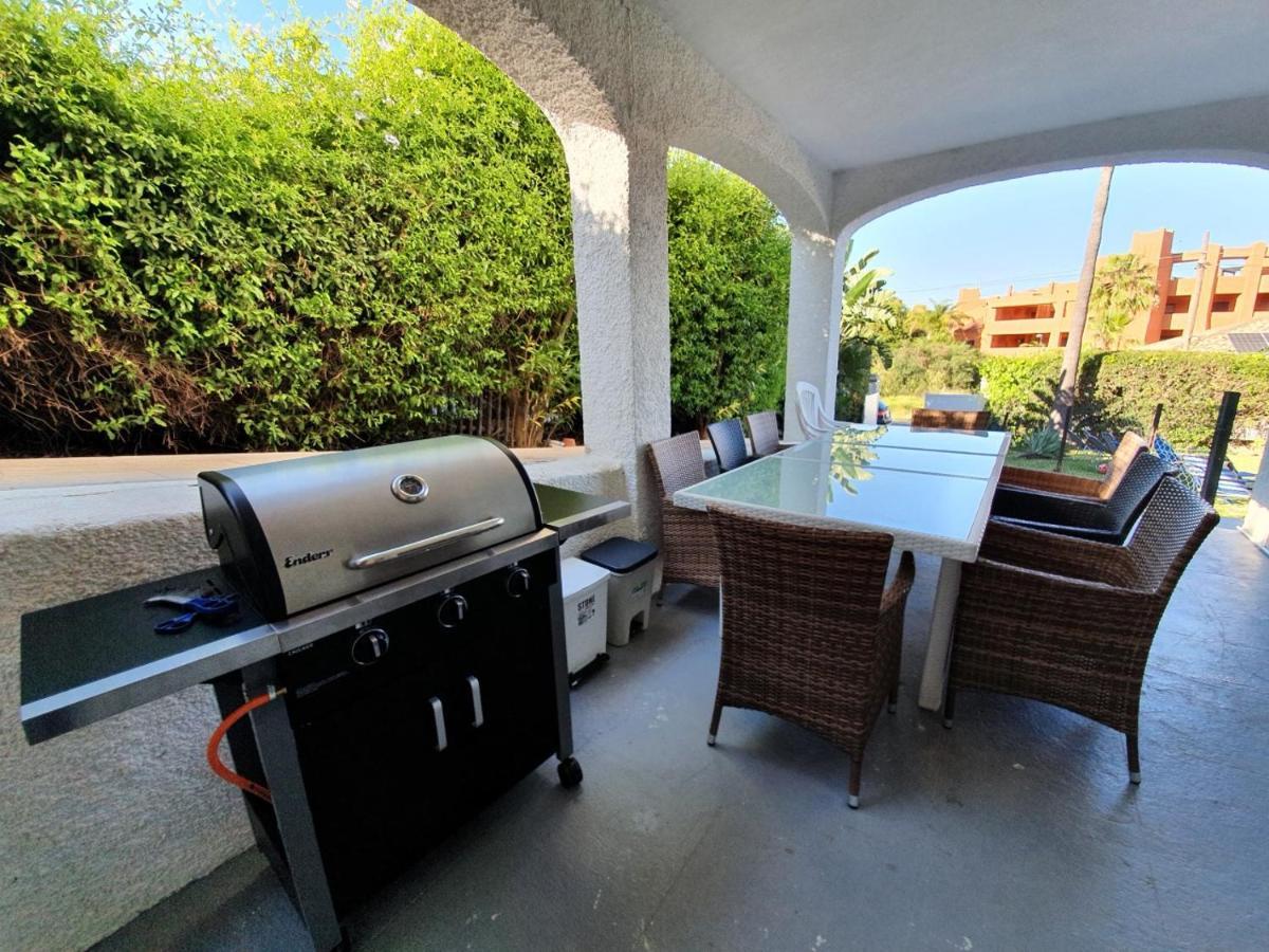 Beautiful 5 Bedroom Villa, Sea Views, Private Pool, Estepona Newly Refurbished Екстер'єр фото