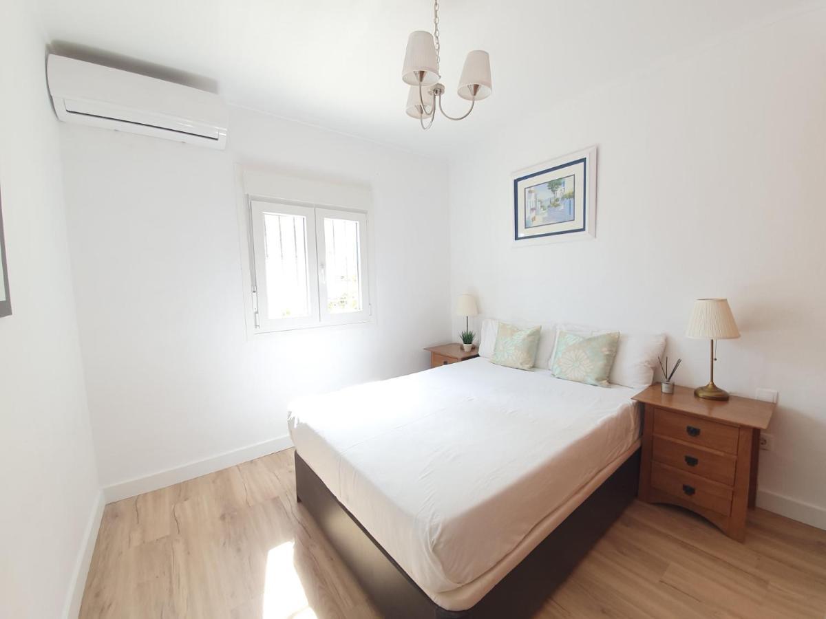Beautiful 5 Bedroom Villa, Sea Views, Private Pool, Estepona Newly Refurbished Екстер'єр фото